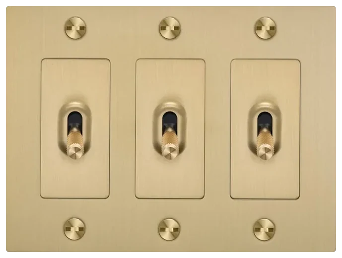 Buster + Punch 3G toggle switch in Brass (NTK-054387)